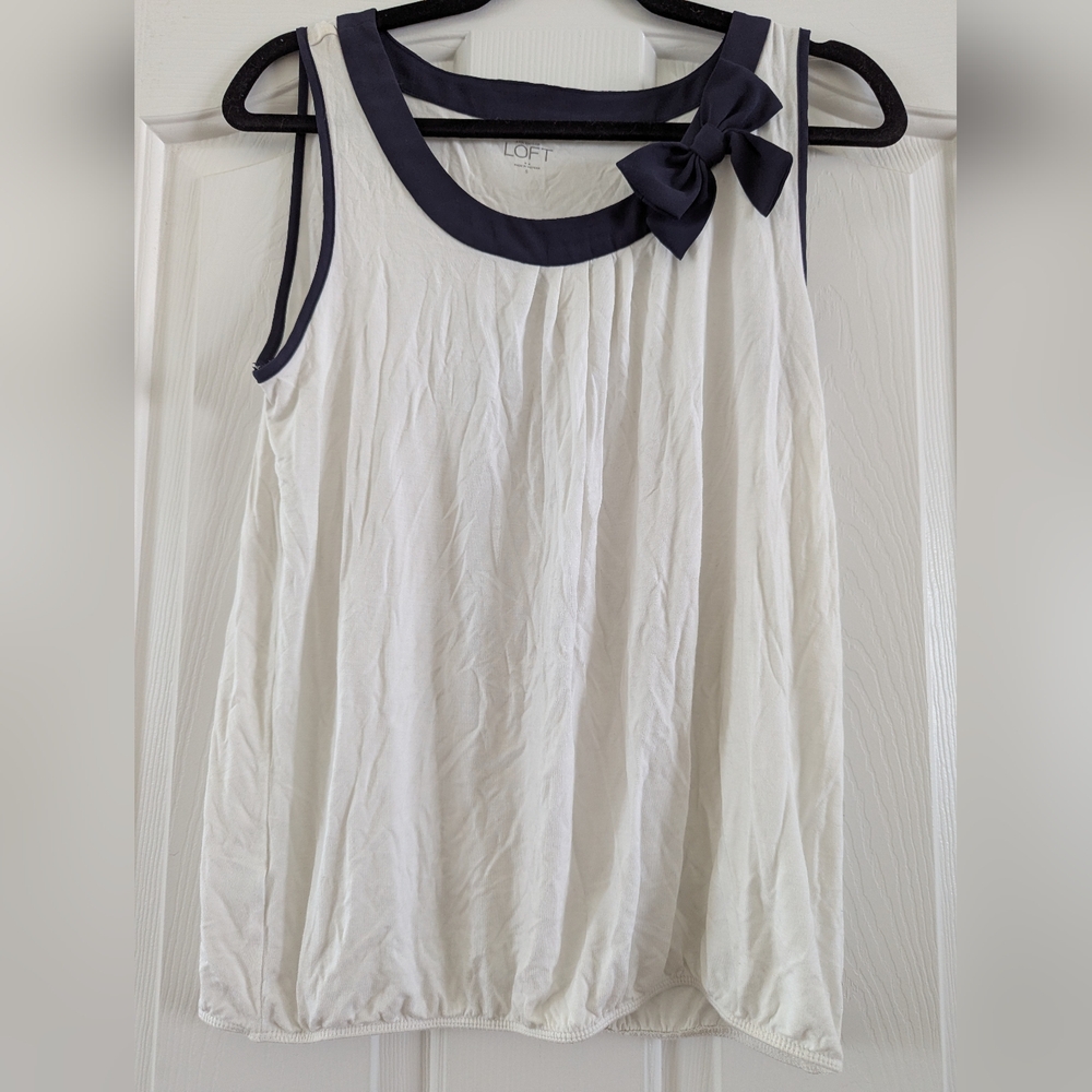 LOFT Sleeveless White and Black Bow Blouse